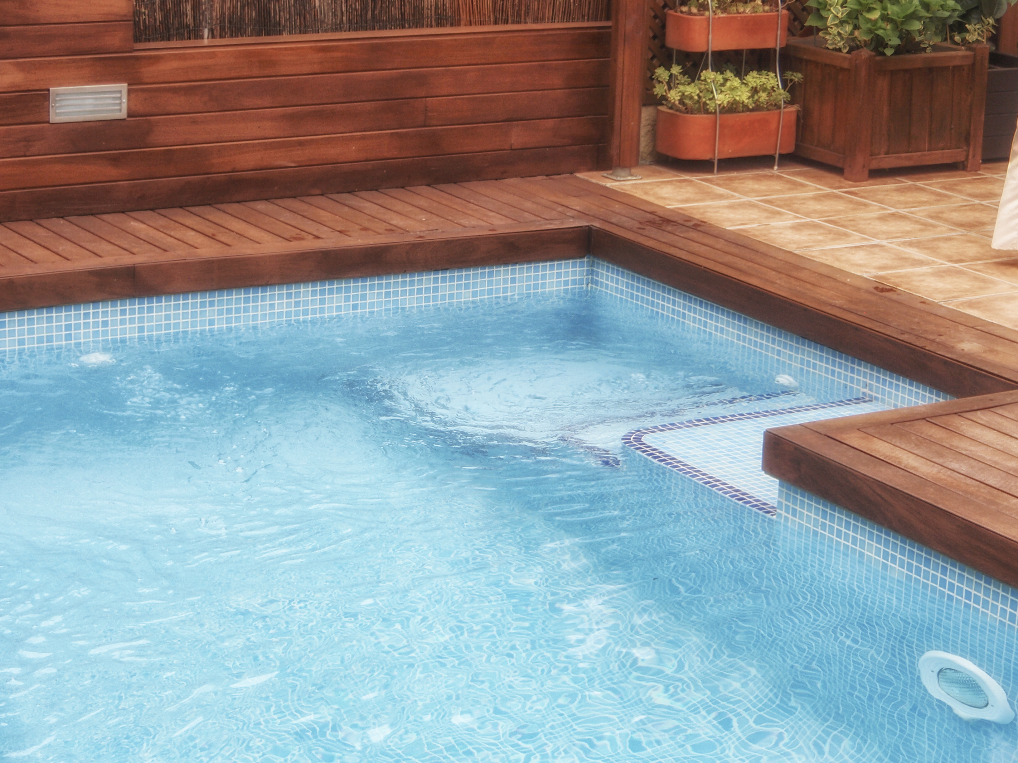 decoración piscinas happypool